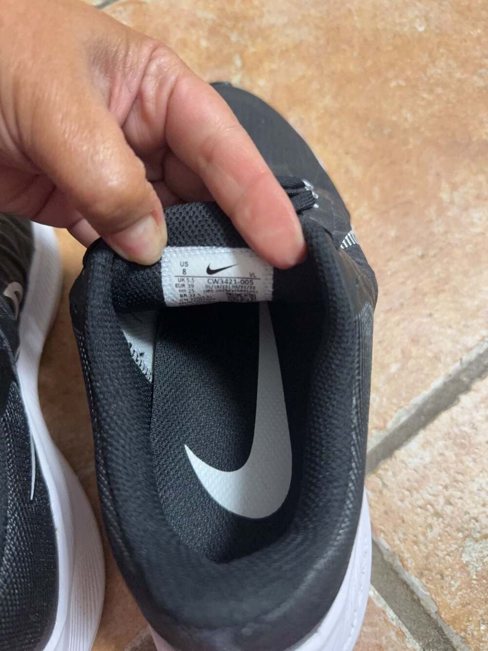 Nike - Picture 5 of 5